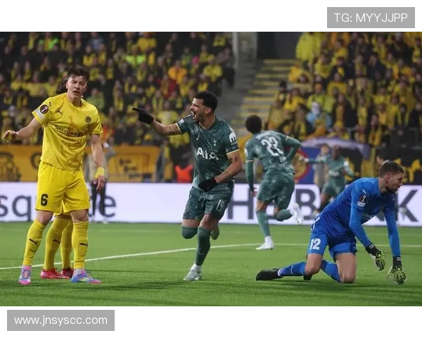 多特蒙德节奏失控,中场缺乏稳定核心影响攻防转换 多特蒙德节奏失控,中场缺乏稳定核心影响攻防转换