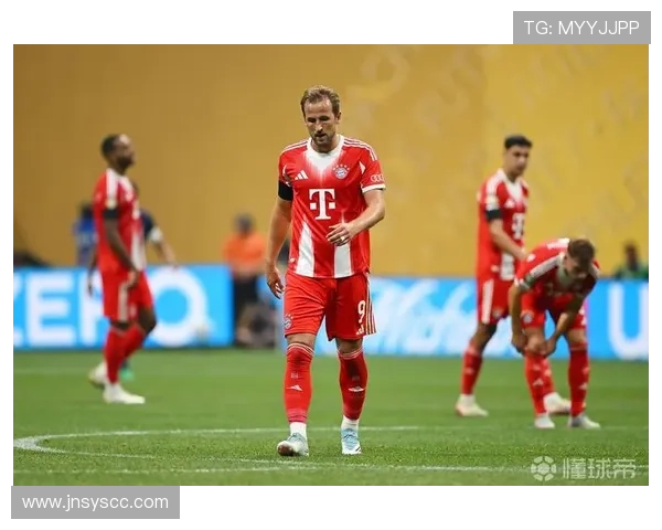 拜仁防线稳定性持续面临考验,对关键战表现形成阶段性影响 拜仁防线稳定性持续面临考验,对关键战表现形成阶段性影响